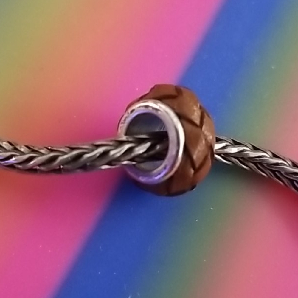 Braided leather bead - Picture 3 of 3